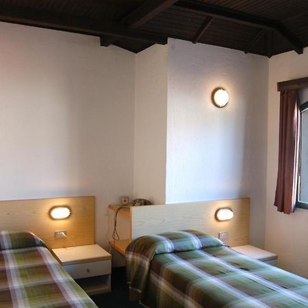 Hotel Eden バヴェーノ エクステリア 写真