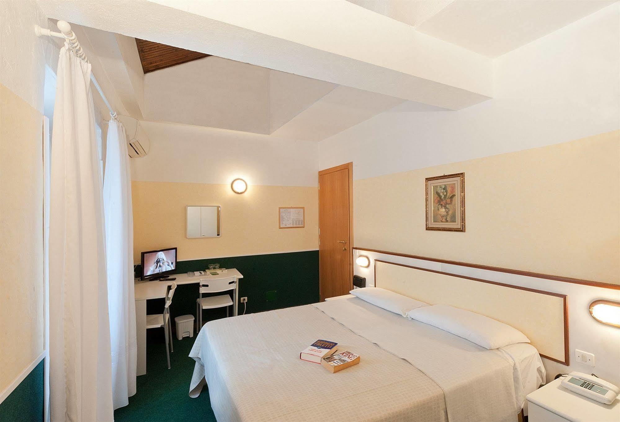 Hotel Eden バヴェーノ エクステリア 写真